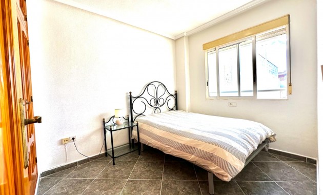 Long time Rental - Penthouse -
Torrevieja - Habaneras