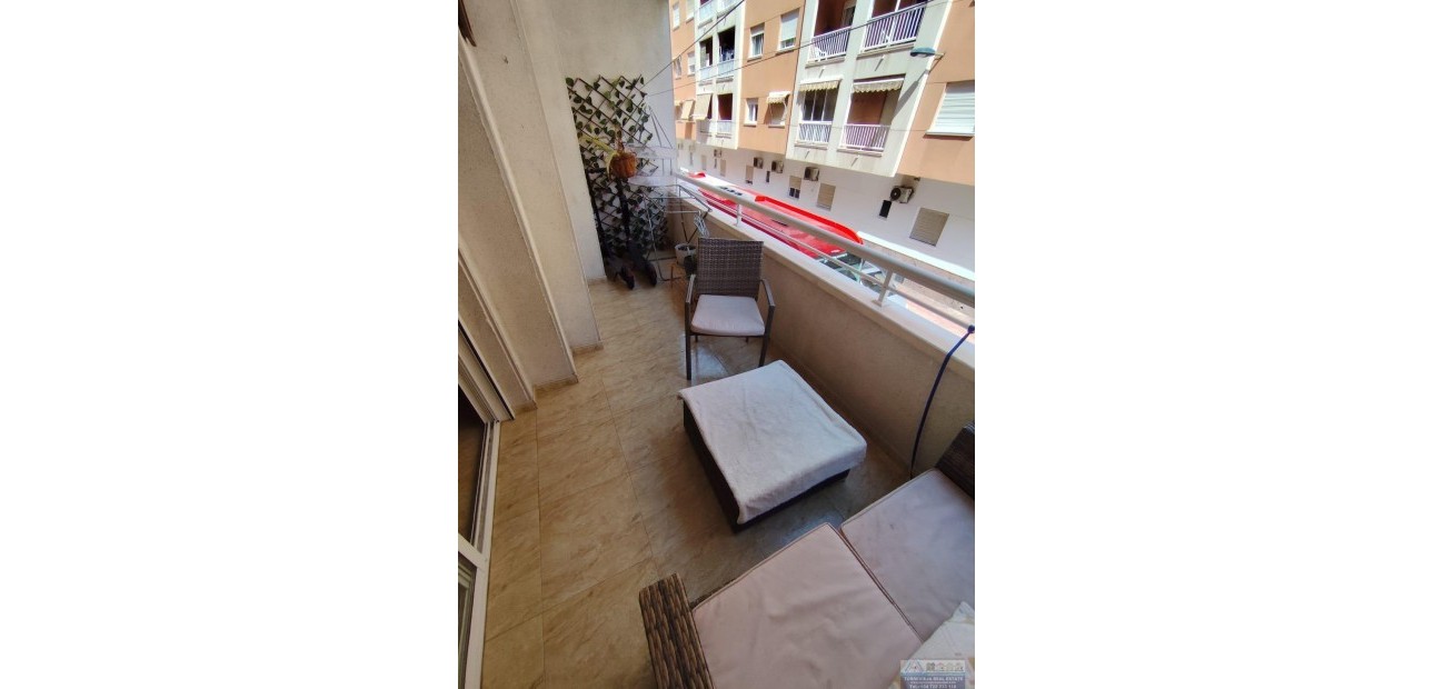 Sale - Apartment / flat -
Torrevieja - Estacion de autobuses