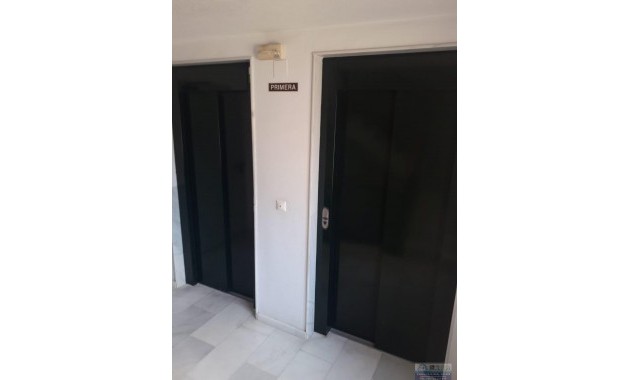 Sale - Apartment / flat -
Torrevieja - Estacion de autobuses