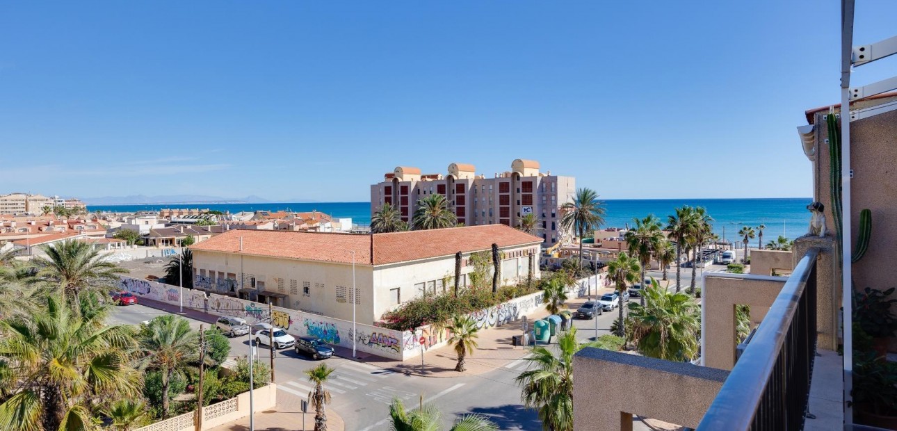 Venta - Apartamento / piso -
Torrevieja - La Mata