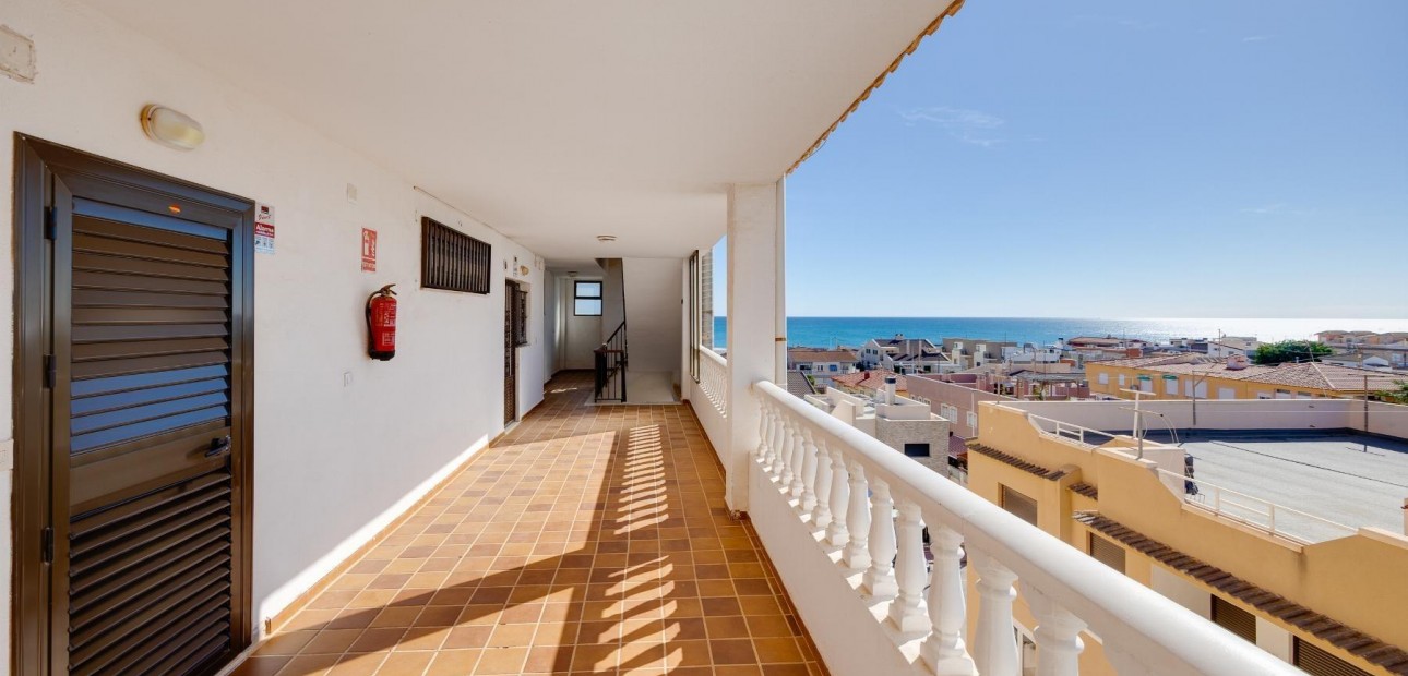 Venta - Apartamento / piso -
Torrevieja - La Mata