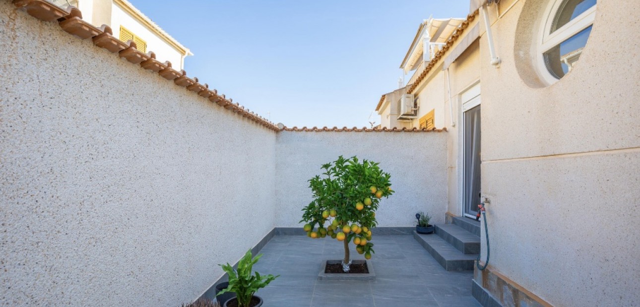 Venta - Quad House -
Orihuela Costa - Playa Flamenca