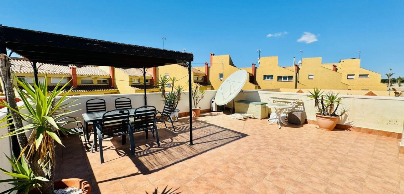 Venta - Apartamento / piso -
Torrevieja - La veleta