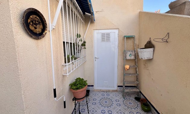 Venta - Bungalow -
Orihuela Costa - La Zenia