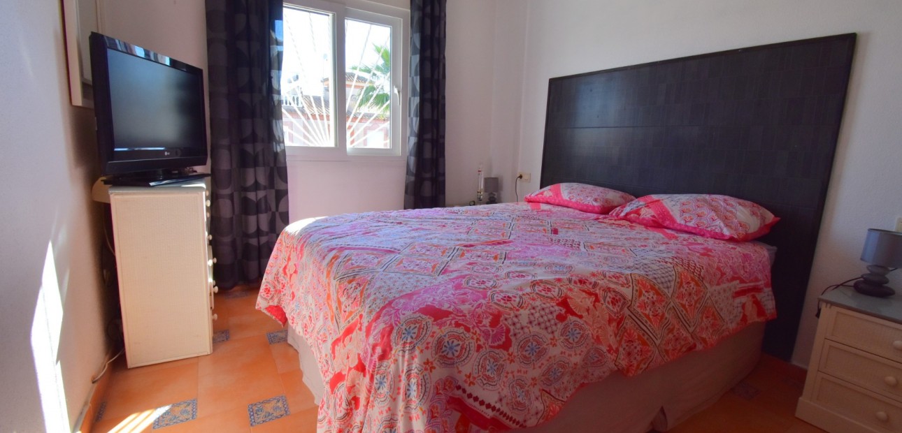 Venta - Apartamento / piso -
Orihuela Costa - Playa Flamenca