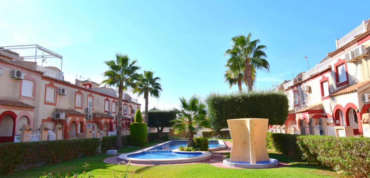 Venta - Apartamento / piso -
Orihuela Costa - Playa Flamenca