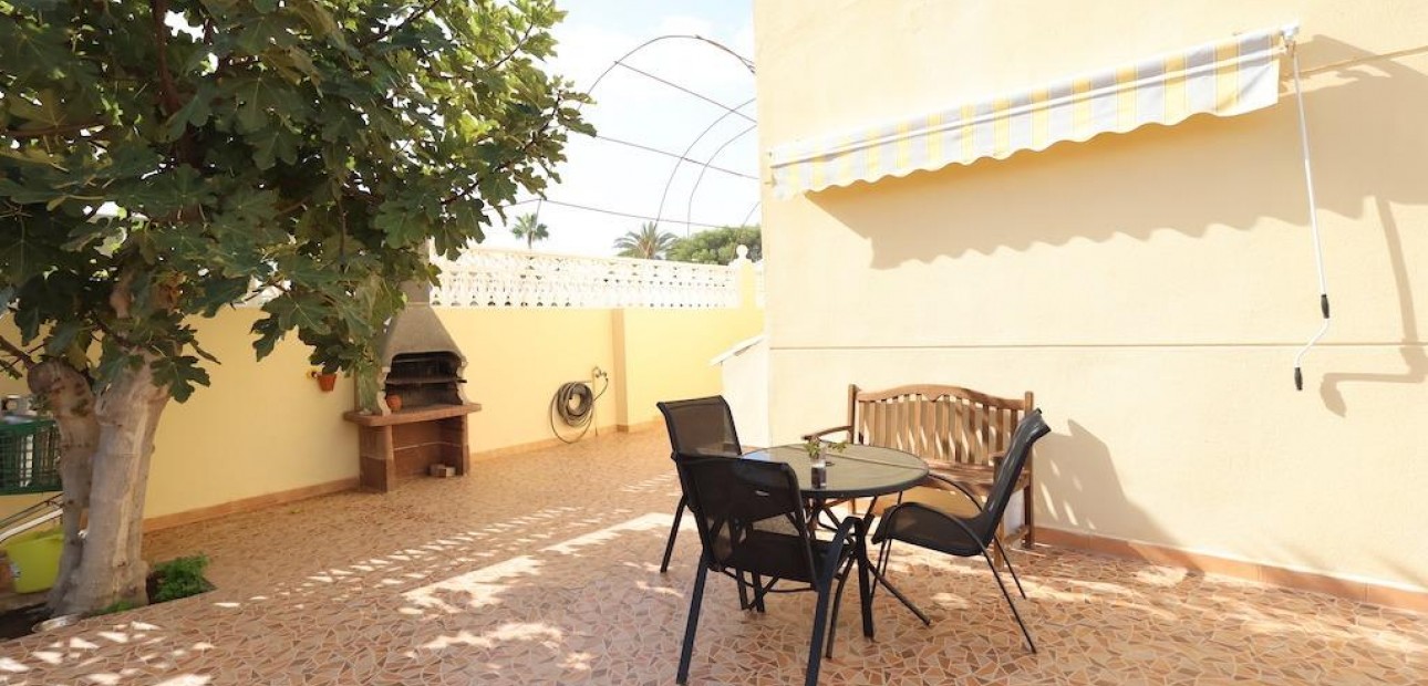 Venta - Villa -
Orihuela Costa - Playa Flamenca