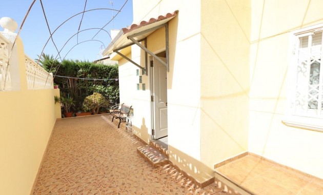 Venta - Villa -
Orihuela Costa - Playa Flamenca