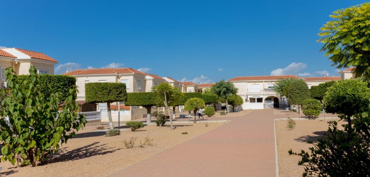 Venta - Bungalow -
Torrevieja - Aguas Nuevas