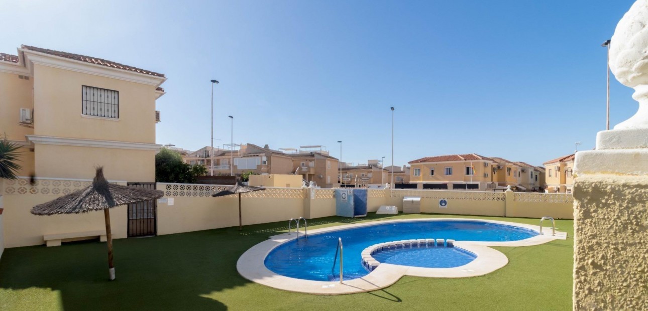 Venta - Bungalow -
Torrevieja - Aguas Nuevas