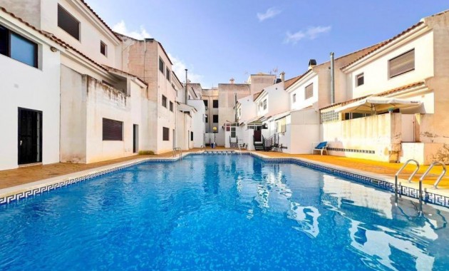 Venta - Apartamento / piso -
San Miguel de Salinas - Pueblo