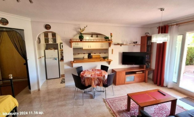 Venta - Bungalow -
Orihuela Costa - Playa Flamenca