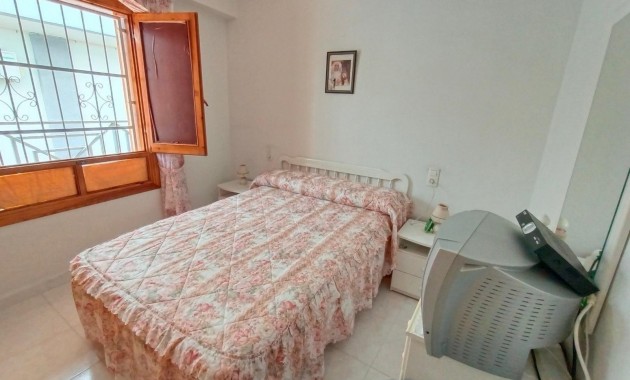 Herverkoop - Appartement / flat -
Torrevieja - Estacion de autobuses