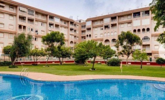 Venta - Apartamento / piso -
Torrevieja - Centro