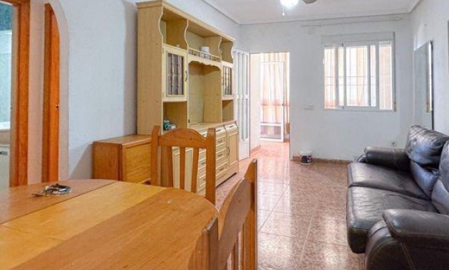 Venta - Apartamento / piso -
Torrevieja - Centro