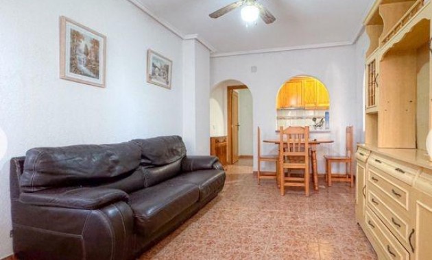 Venta - Apartamento / piso -
Torrevieja - Centro