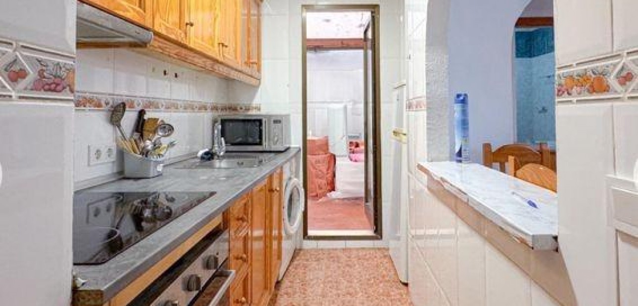 Venta - Apartamento / piso -
Torrevieja - Centro