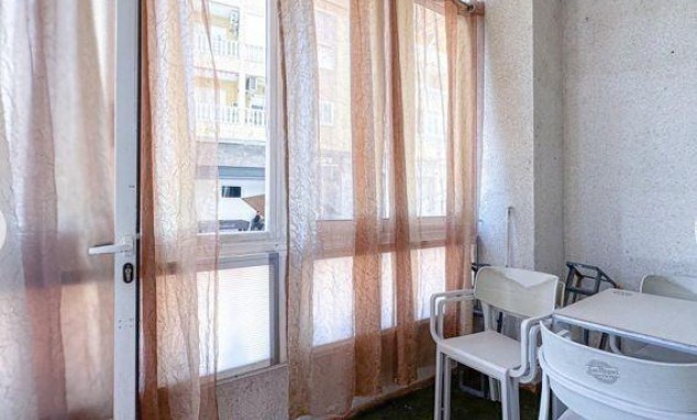 Venta - Apartamento / piso -
Torrevieja - Centro