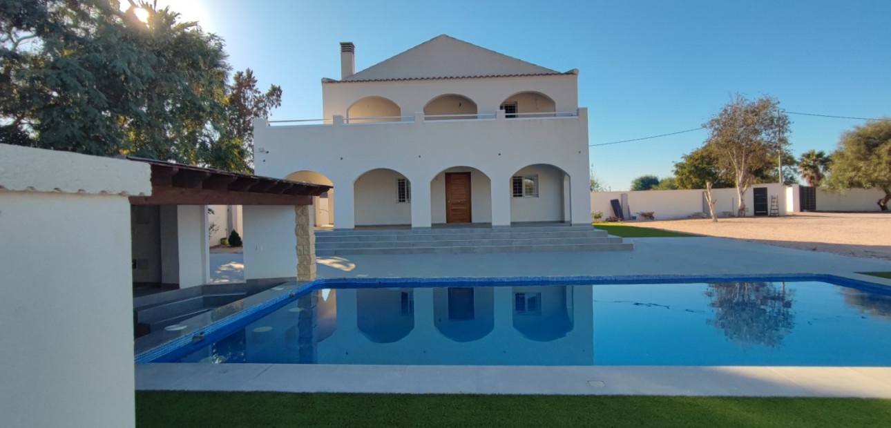 Venta - Country Property -
Catral