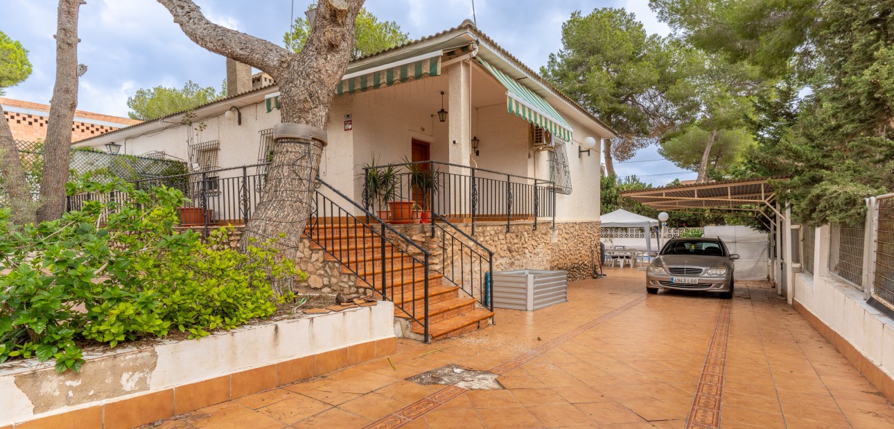 Herverkoop - Semi - Detached Villa -
Pilar de la Horadada - Pinar de Campoverde