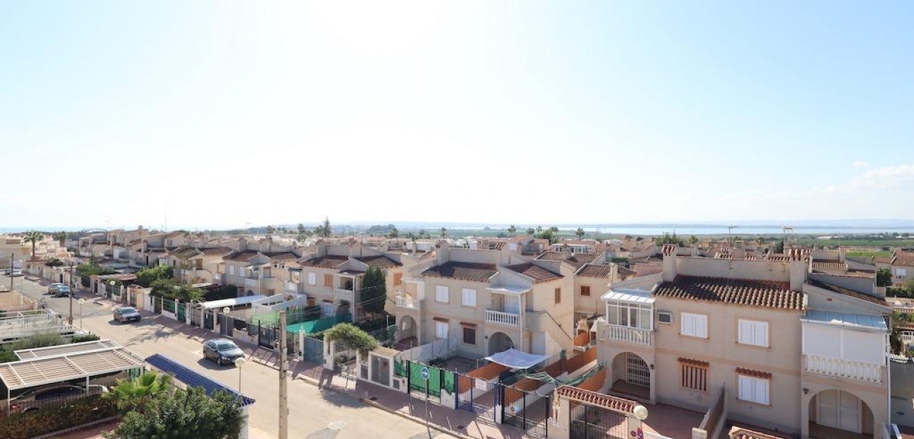 Venta - Bungalow -
Guardamar del Segura - Pórtico Mediterráneo