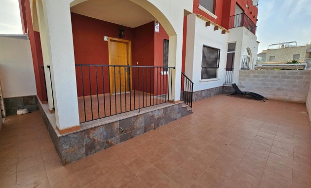 Venta - Terraced house -
Torrevieja - Aguas Nuevas