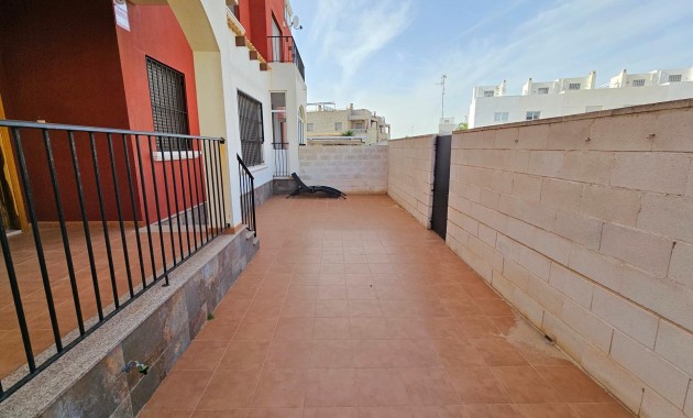 Venta - Terraced house -
Torrevieja - Aguas Nuevas