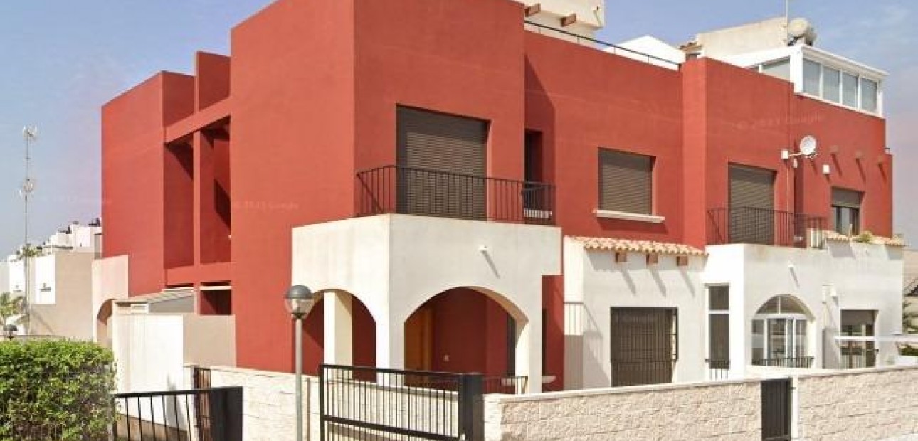 Venta - Terraced house -
Torrevieja - Aguas Nuevas