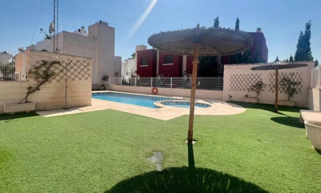 Venta - Terraced house -
Torrevieja - Aguas Nuevas