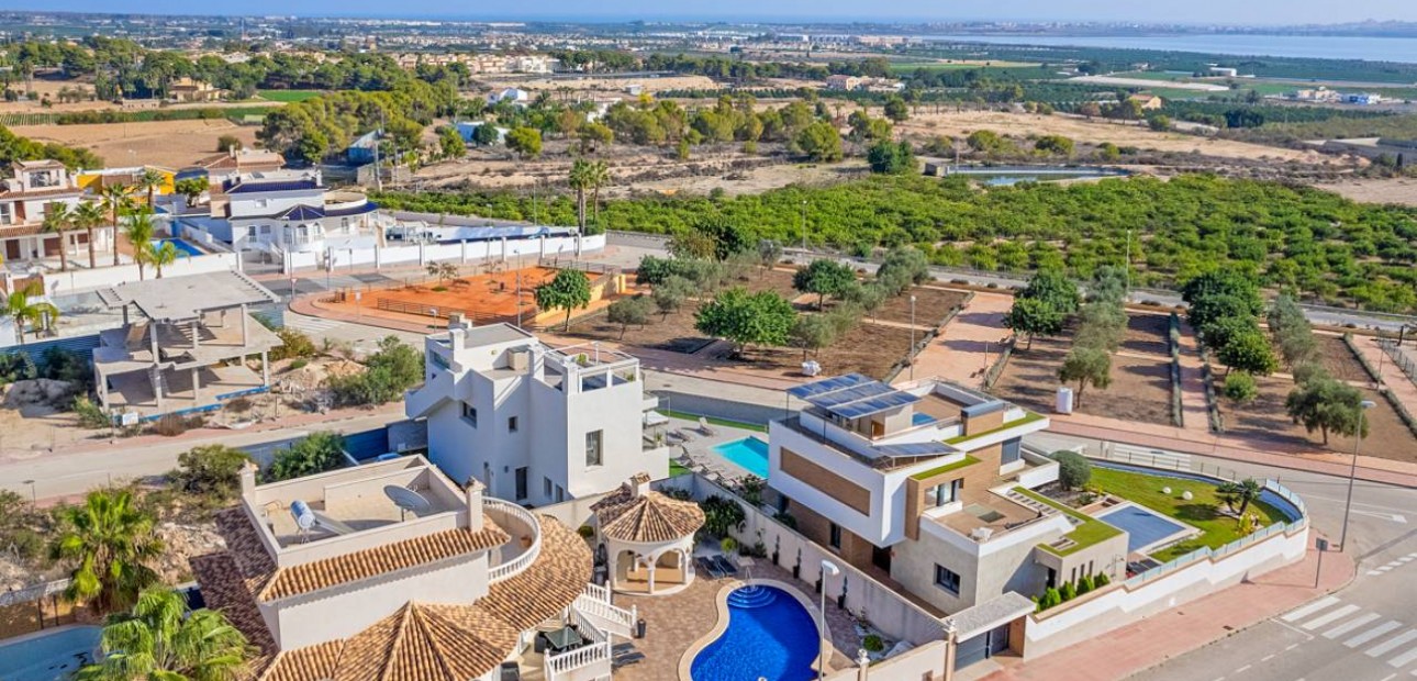 Venta - Villa -
Ciudad Quesada