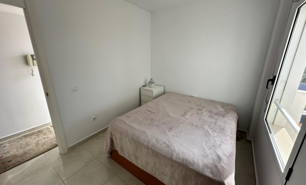 Venta - Apartamento / piso -
Orihuela Costa - Punta Prima