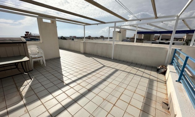 Venta - Apartamento / piso -
Orihuela Costa - Punta Prima