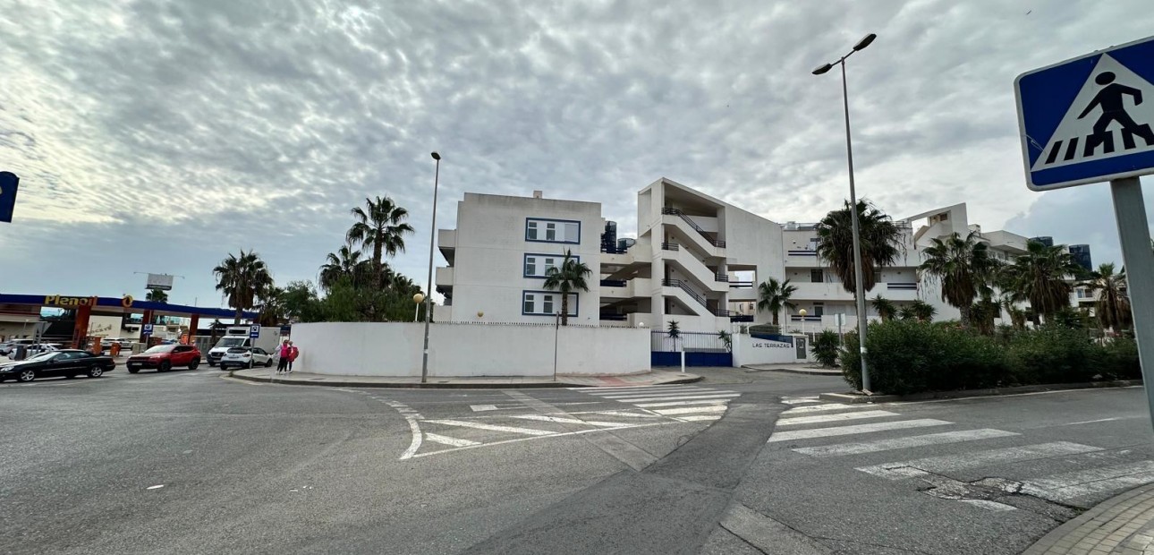 Venta - Apartamento / piso -
Orihuela Costa - Punta Prima