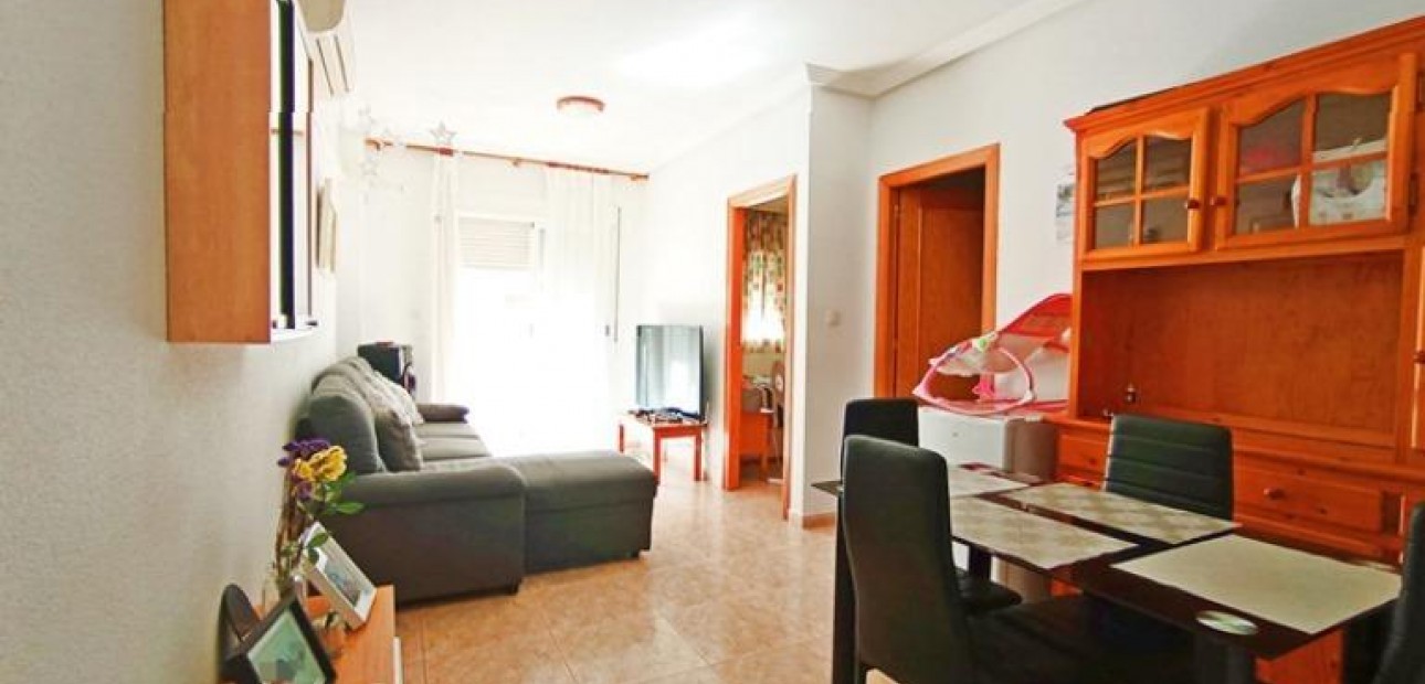 Sale - Apartment / flat -
Torrevieja - torrevieja