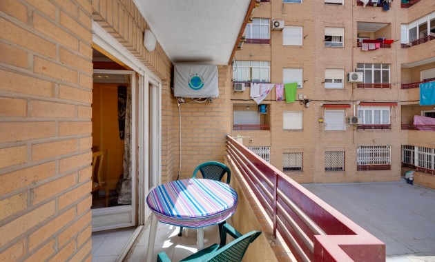 Venta - Apartamento / piso -
Torrevieja - Centro