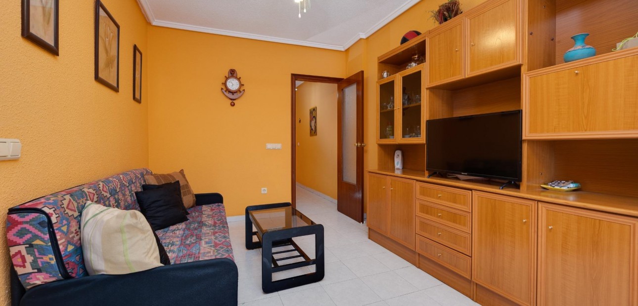 Venta - Apartamento / piso -
Torrevieja - Centro