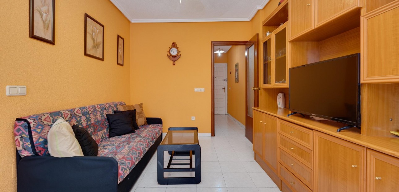 Venta - Apartamento / piso -
Torrevieja - Centro