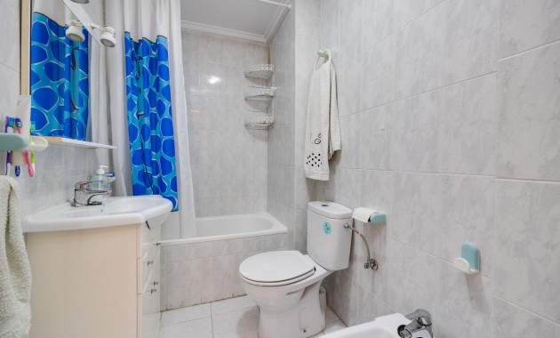 Venta - Apartamento / piso -
Torrevieja - Centro