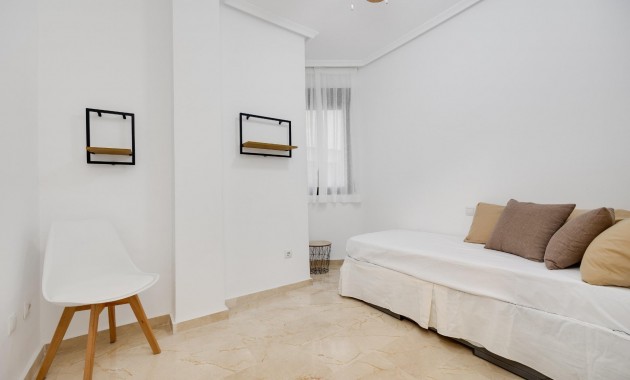 Venta - Apartamento / piso -
Torrevieja - torrevieja
