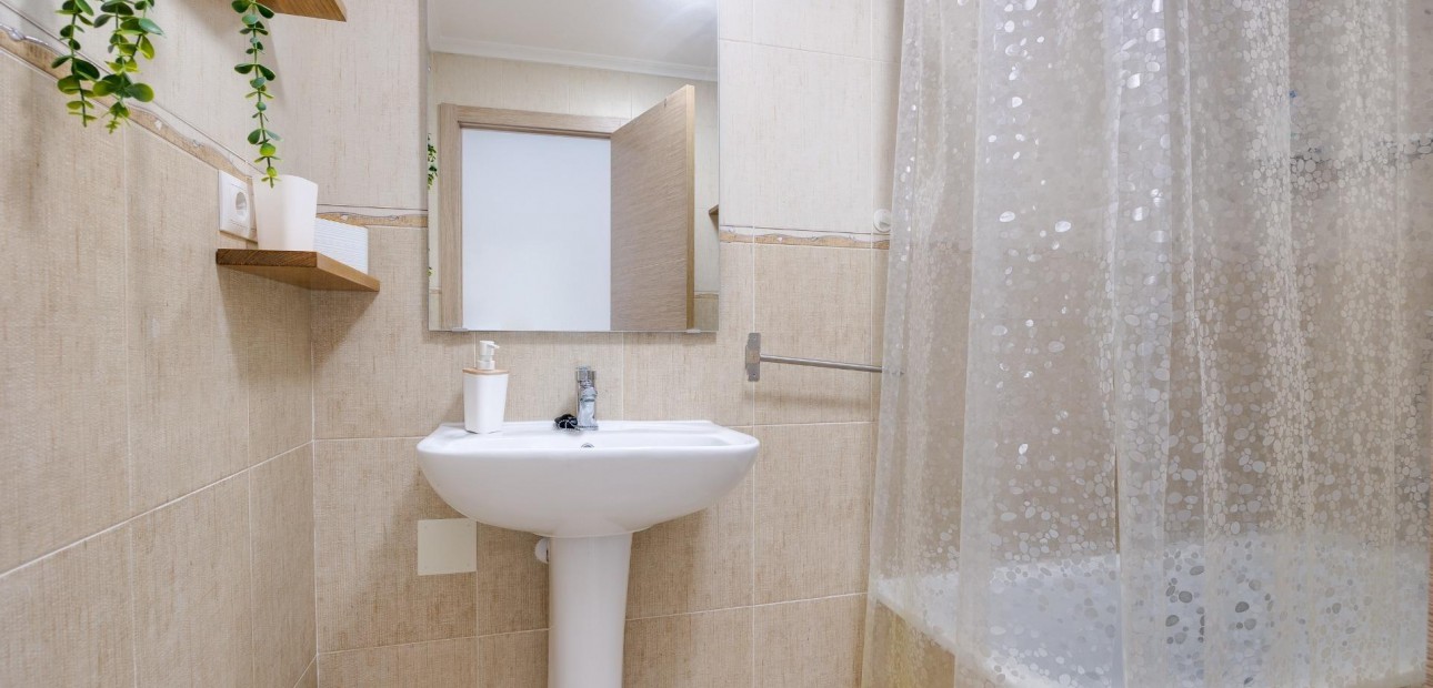 Venta - Apartamento / piso -
Torrevieja - torrevieja