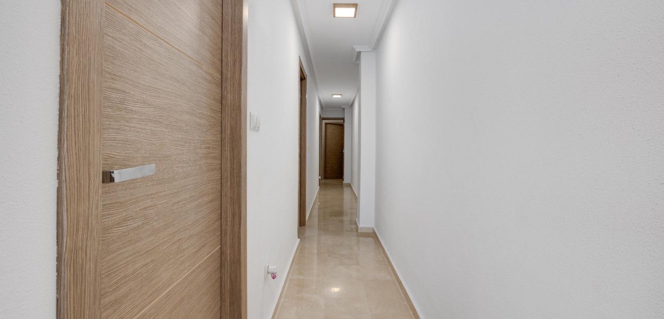 Venta - Apartamento / piso -
Torrevieja - torrevieja