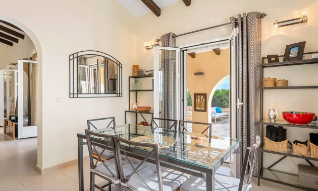 Venta - Finca / Country Property -
Rafal
