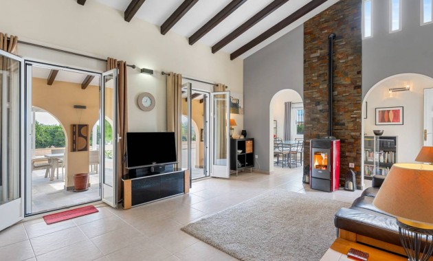 Venta - Finca / Country Property -
Rafal