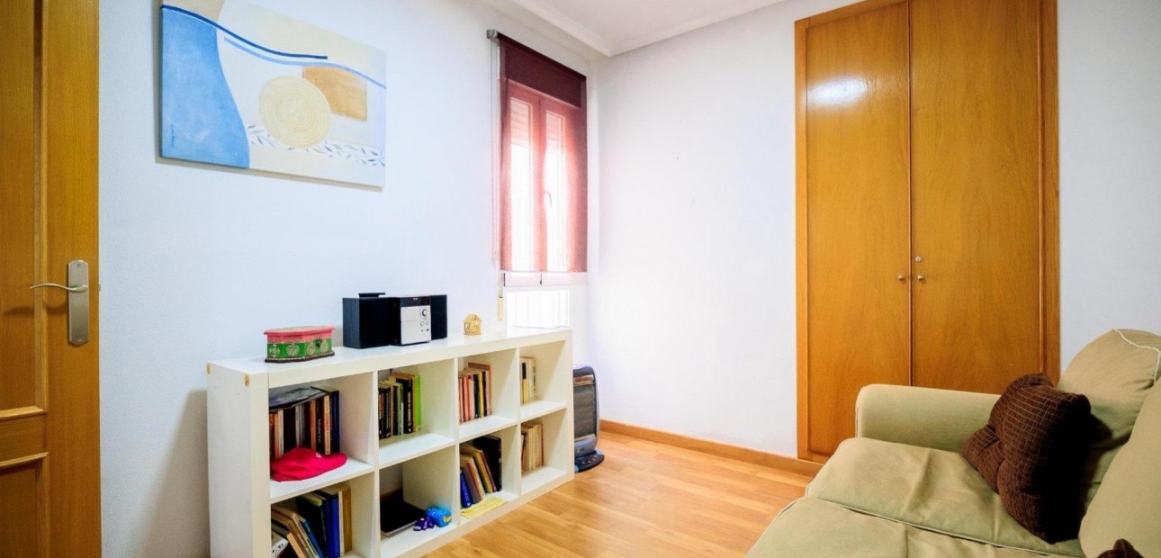 Herverkoop - Appartement / flat -
Torrevieja - torrevieja