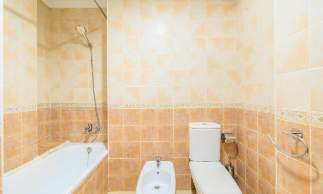 Herverkoop - Appartement / flat -
Torrevieja - torrevieja