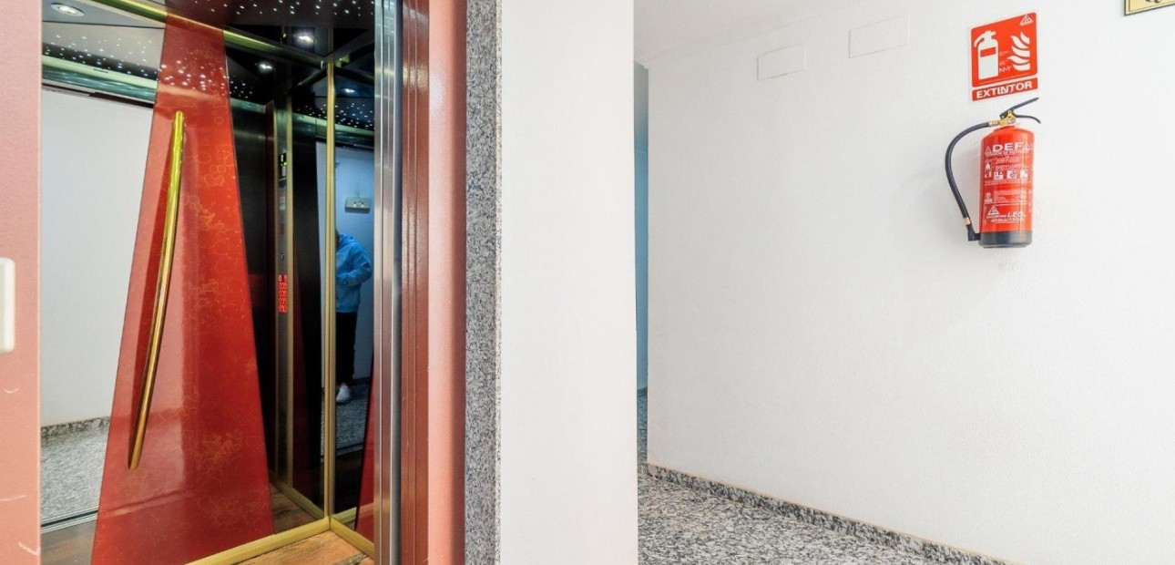 Herverkoop - Appartement / flat -
Torrevieja - torrevieja