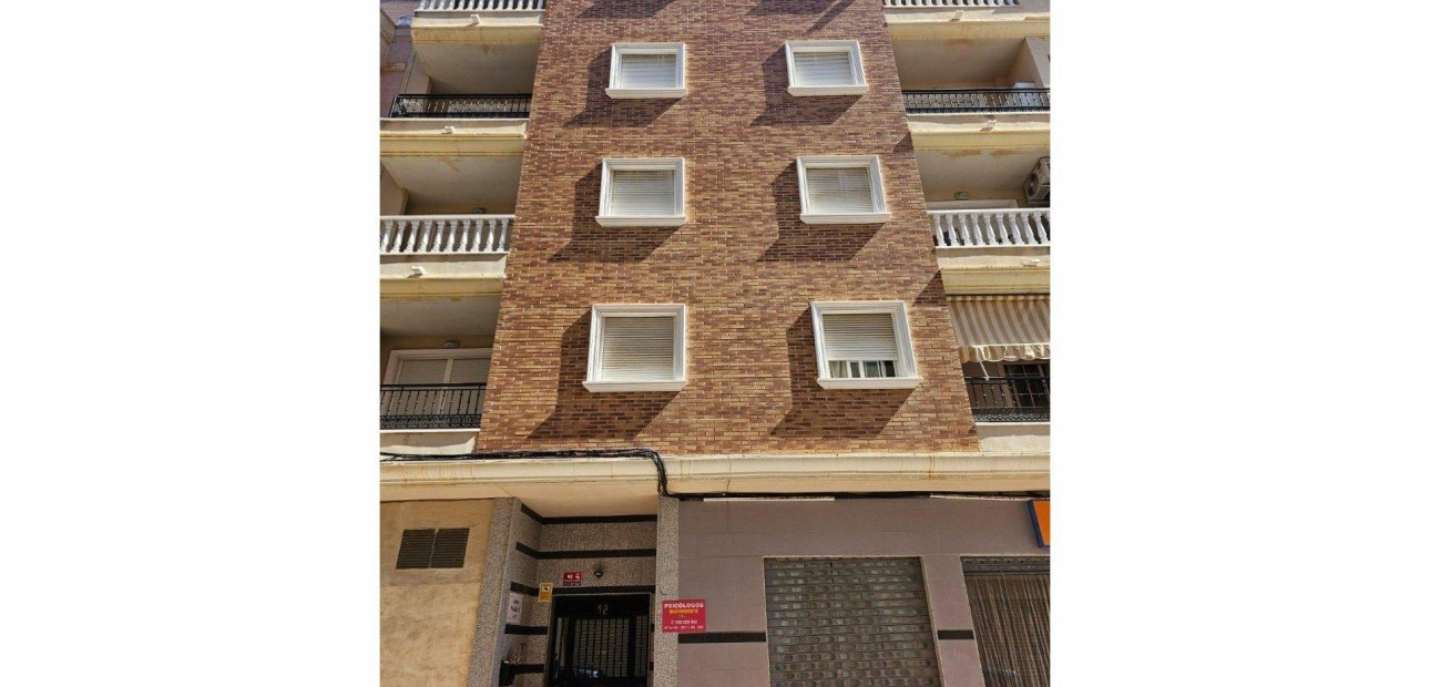 Herverkoop - Appartement / flat -
Torrevieja - torrevieja