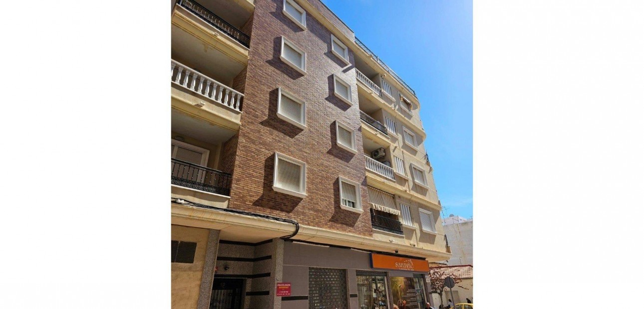 Herverkoop - Appartement / flat -
Torrevieja - torrevieja