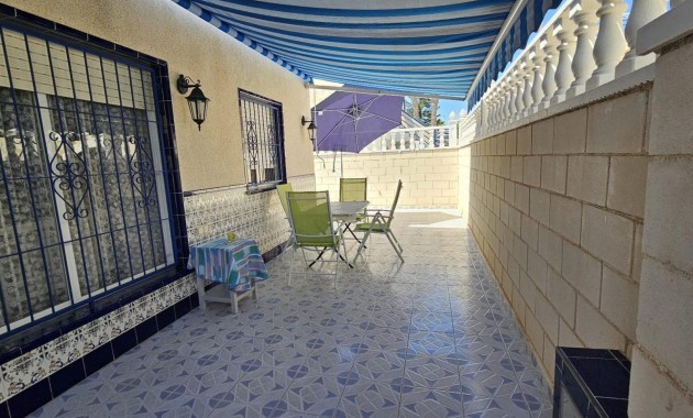 Venta - Terraced house -
Torrevieja - Doña ines