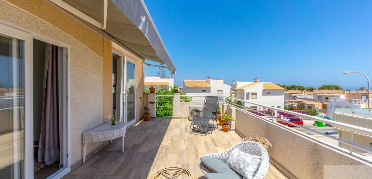 Venta - Bungalow -
Torrevieja - Los altos